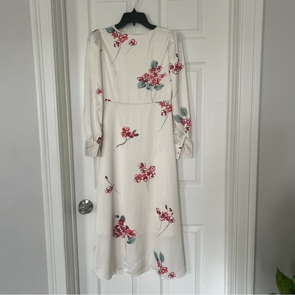 Cream Long-Sleeve Floral Button-Front Midi Dress - Picture 6 of 6